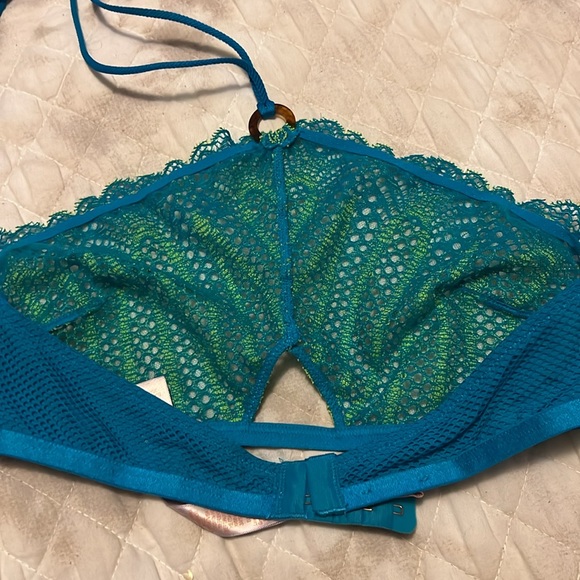 Savage X Fenty Stranded in Lace Crochet Halter Top - Picture 6 of 7